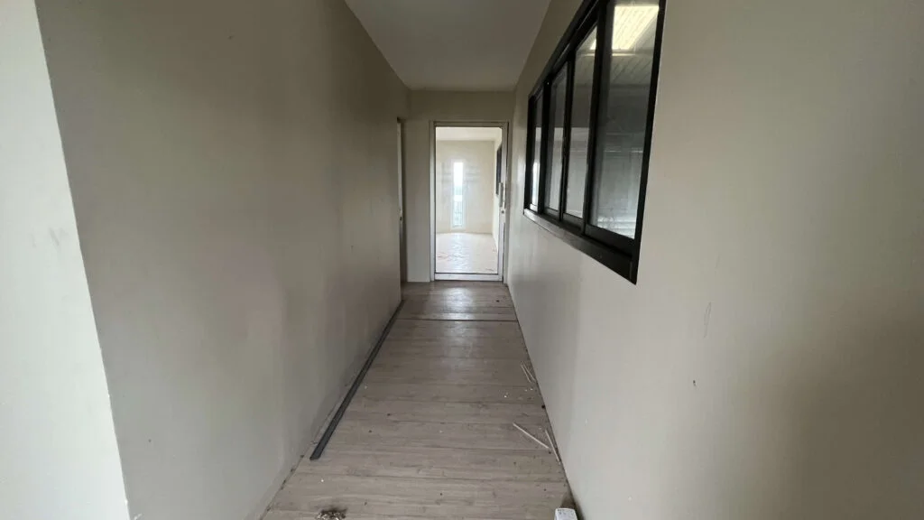 Second hand warehouse for sale (50)