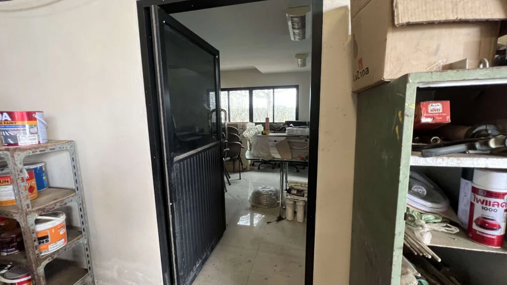 Second hand warehouse for sale (57)